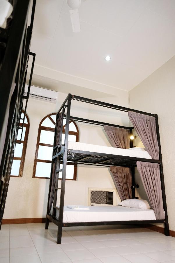 Mad Monkey Dumaguete Hostel Dumaguete City