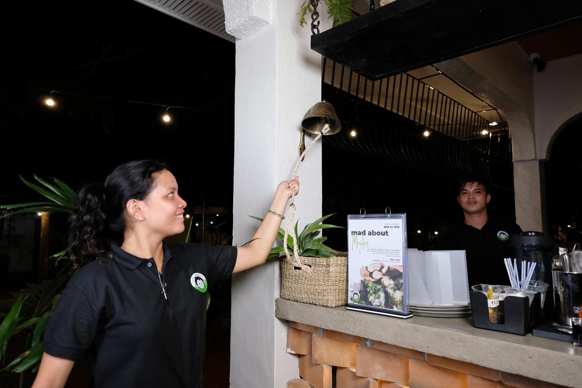 Mad Monkey Dumaguete Hostel