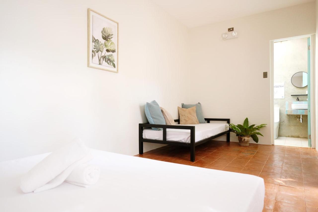Hostel Mad Monkey Dumaguete *