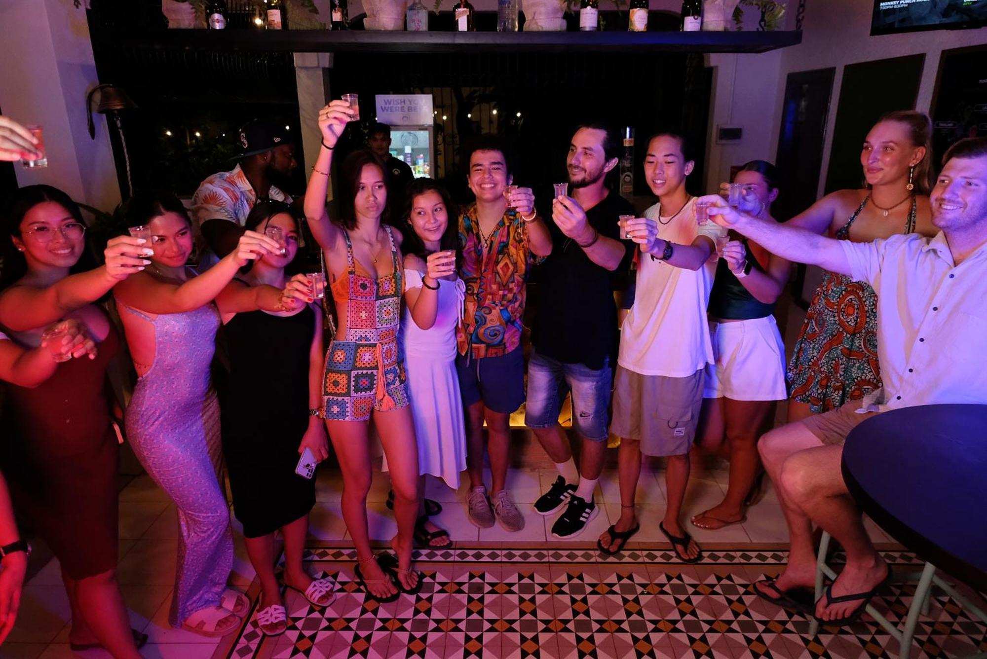Mad Monkey Dumaguete *